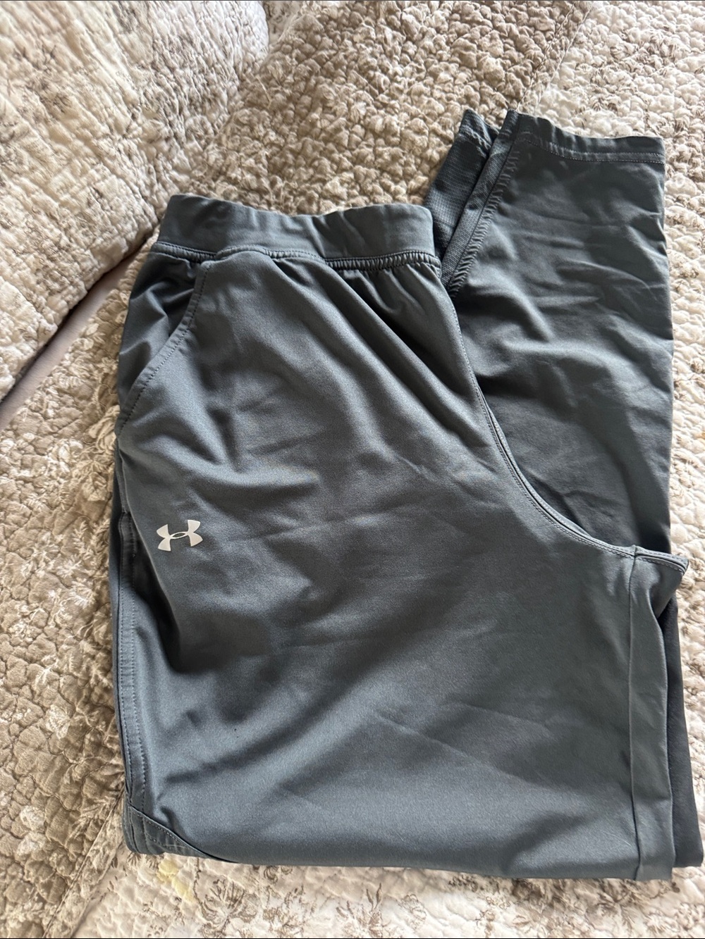 Under Armour Men's Dark Gray Athletic Joggers with Logo
